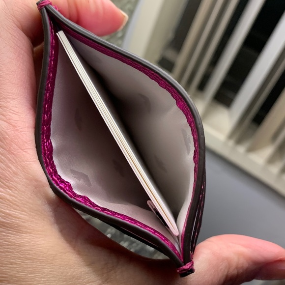 Last one⛔️Auth Kate Spade leather metallic crd/Key - Picture 8 of 15